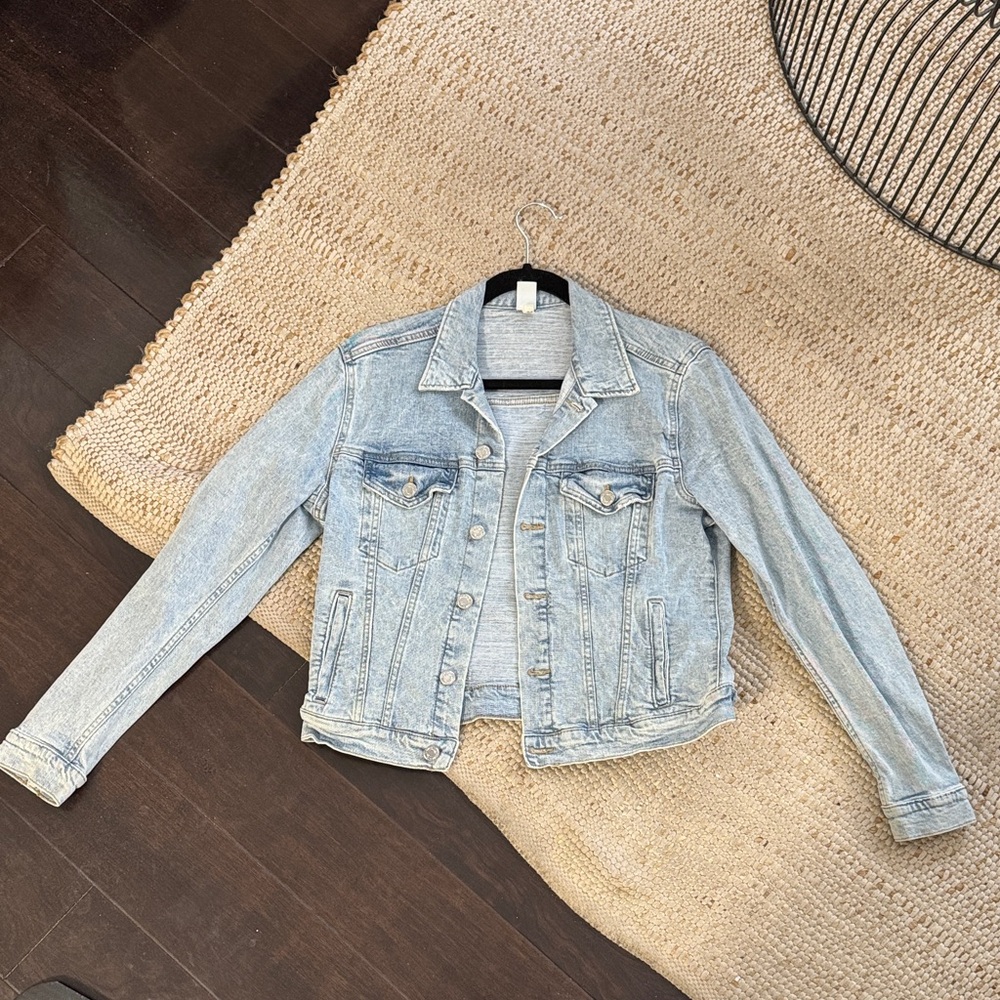Light Wash Denim Jacket - Women